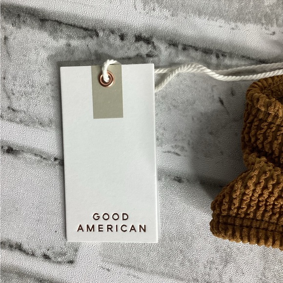 Good America crinkle always fits twist top Size:1 - Picture 4 of 7